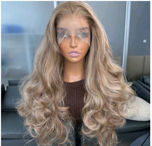 Blonde wig mixed with brown highlights (lace front)
